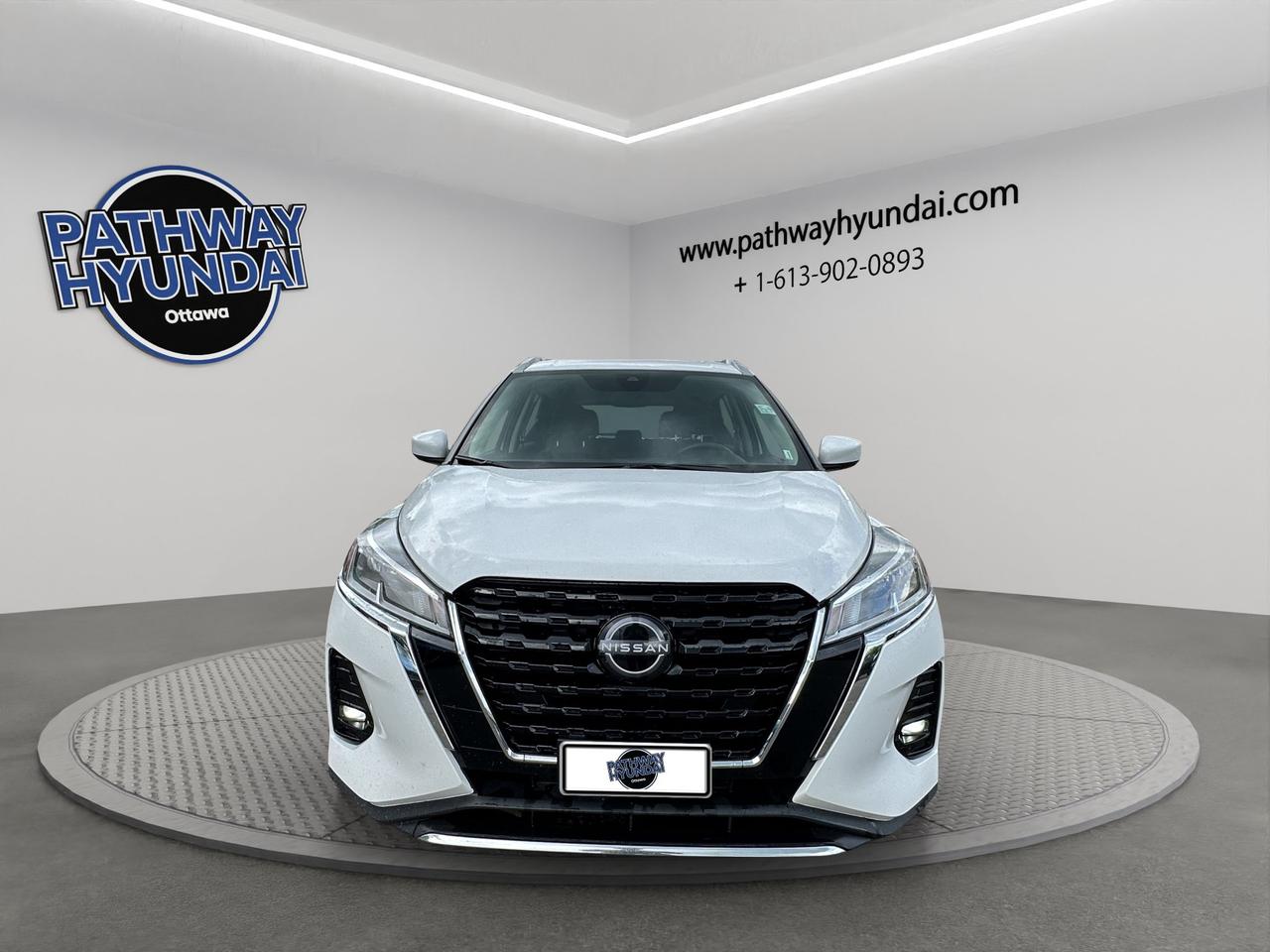 2025 Nissan Kicks Play SV | Reverse Cam | Heated Seats Photo