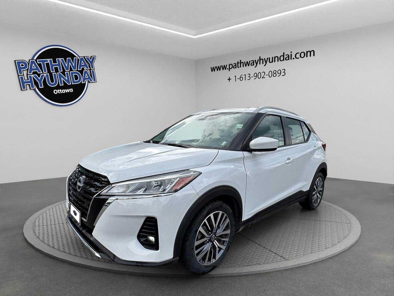 2025 Nissan Kicks Play SV | Reverse Cam | Heated Seats Photo