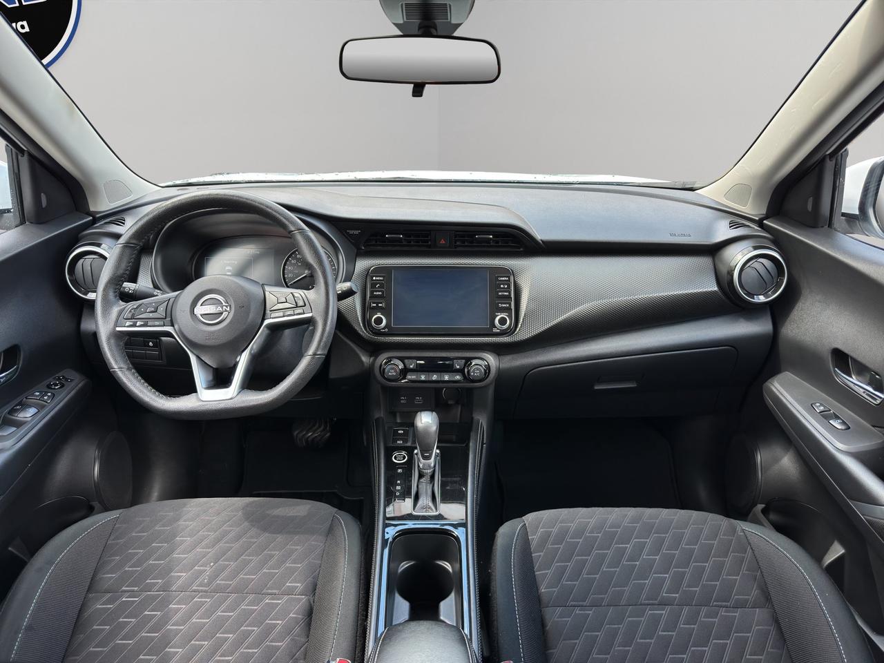 2025 Nissan Kicks Play SV | Reverse Cam | Heated Seats Photo
