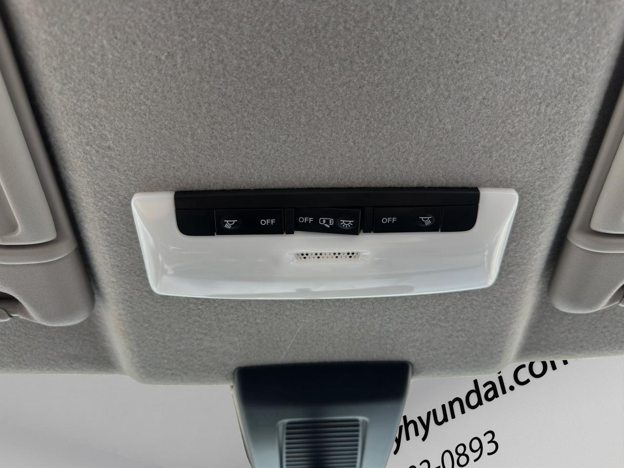2025 Nissan Kicks Play SV | Reverse Cam | Heated Seats Photo