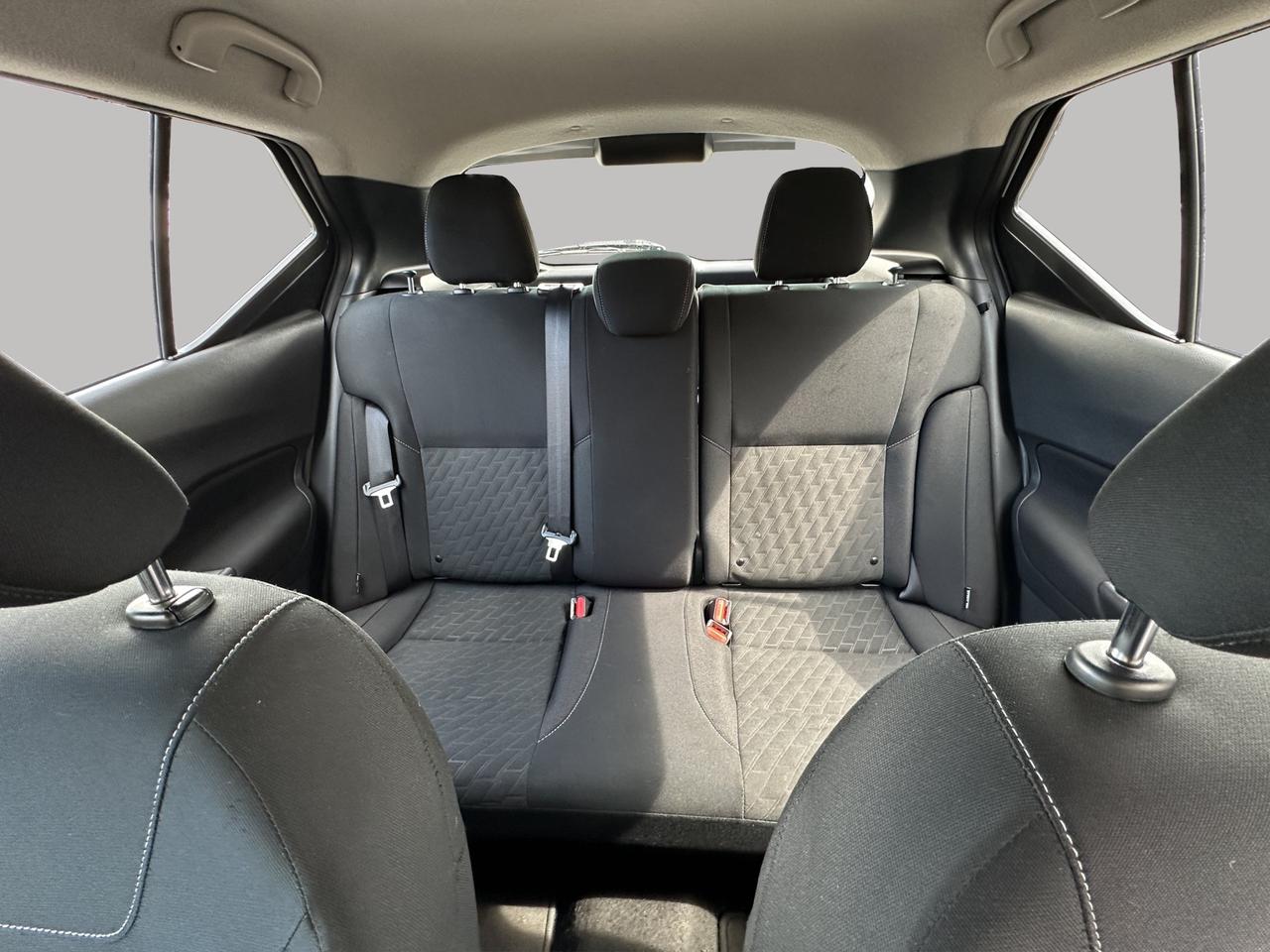 2025 Nissan Kicks Play SV | Reverse Cam | Heated Seats Photo