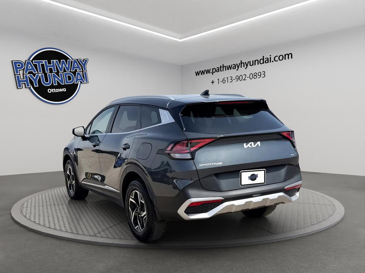 2024 Kia Sportage LX | Reverse Cam | Heated Seats Photo4