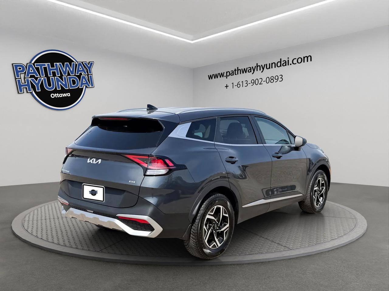 2024 Kia Sportage LX | Reverse Cam | Heated Seats Photo2