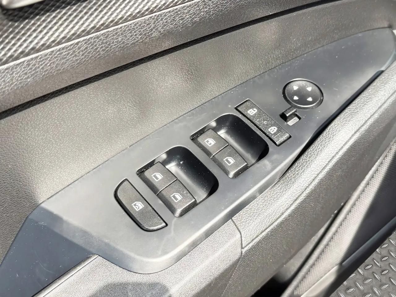 2024 Kia Sportage LX | Reverse Cam | Heated Seats Photo