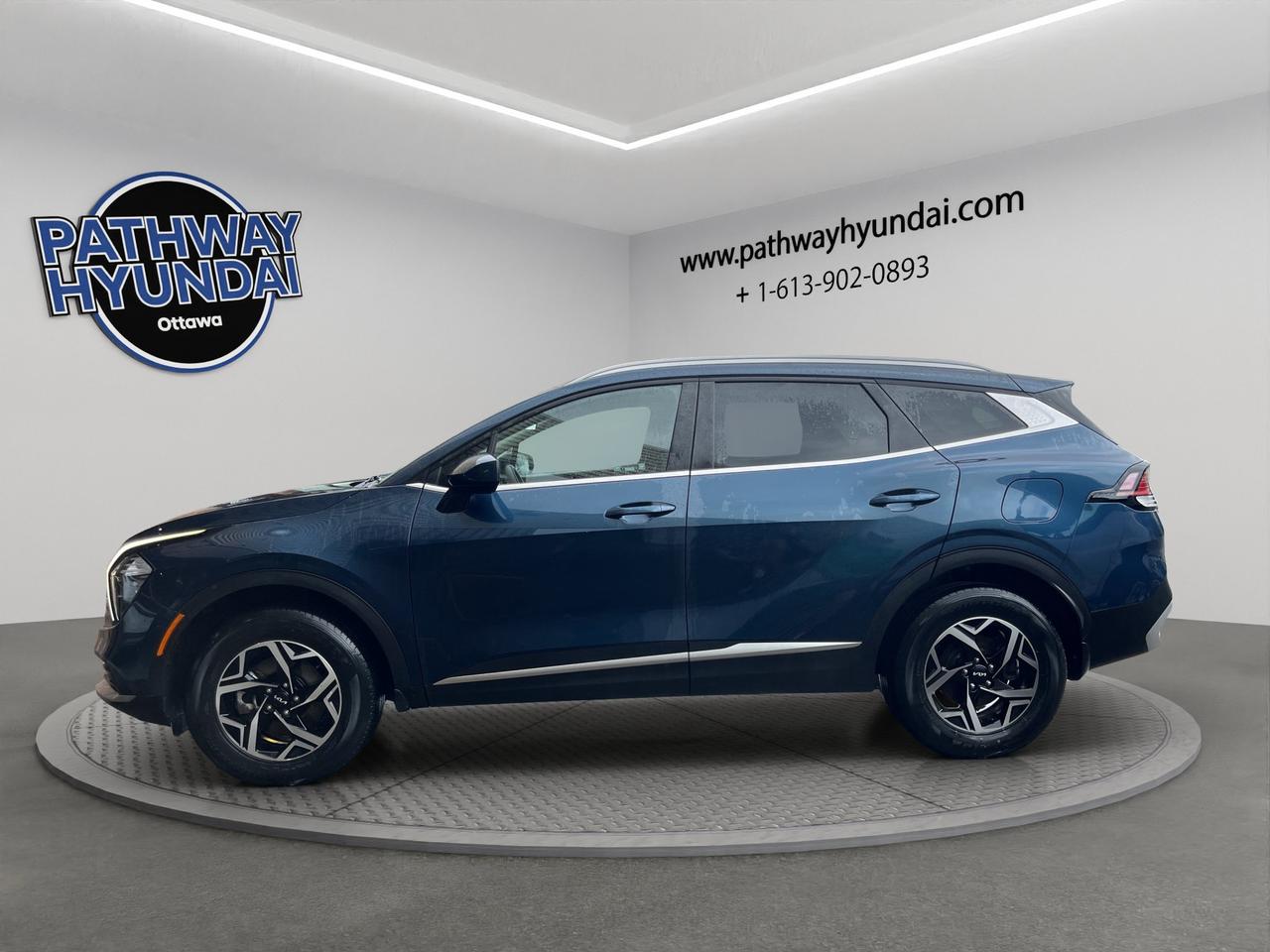 2024 Kia Sportage LX | Reverse Cam | Heated Seats Photo