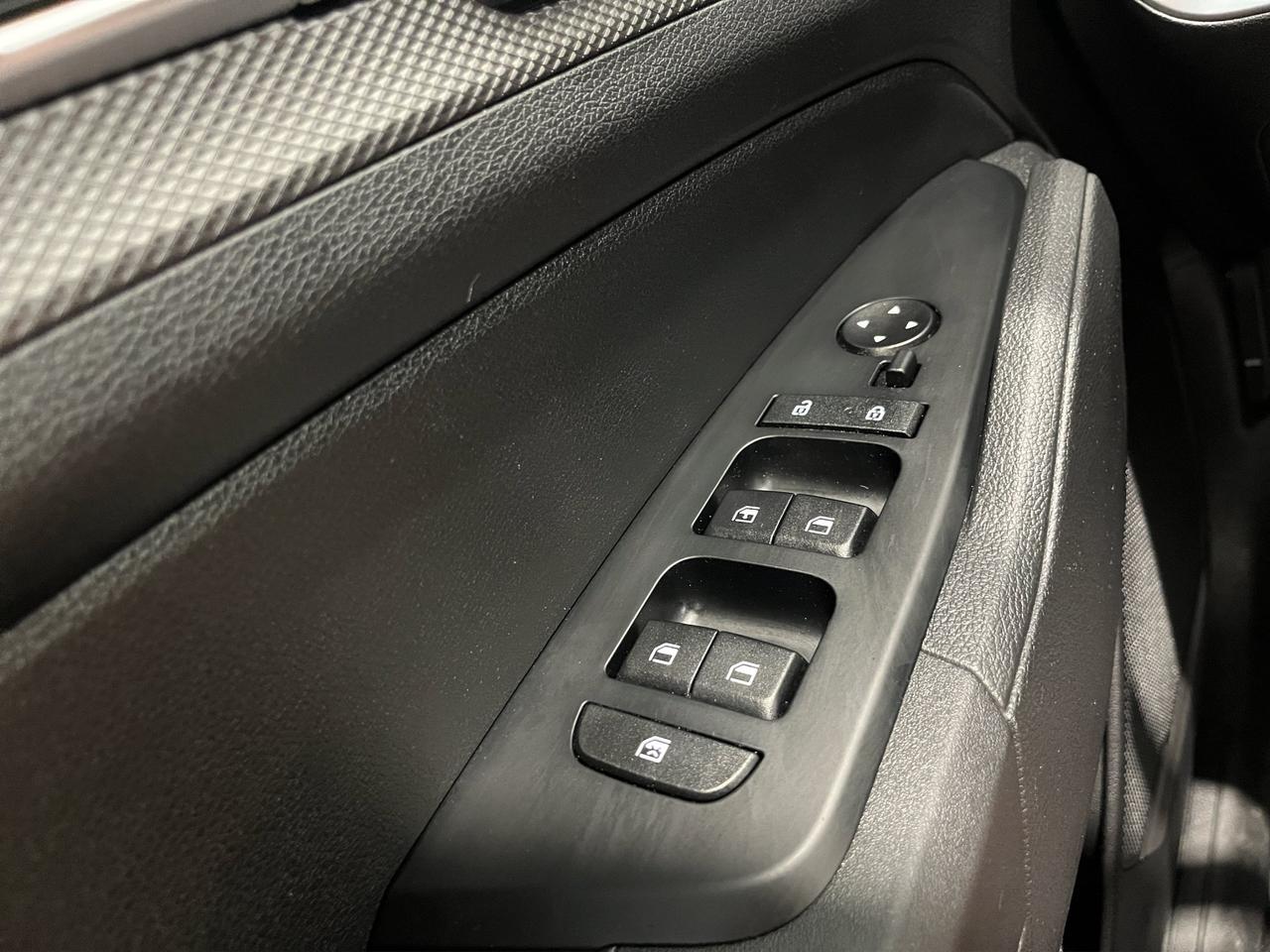 2024 Kia Sportage LX | Reverse Cam | Heated Seats Photo