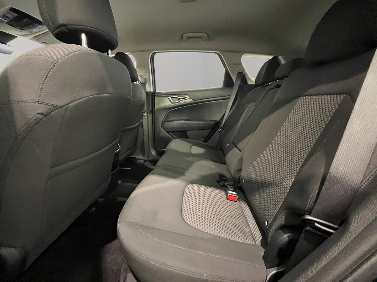 2024 Kia Sportage LX | Reverse Cam | Heated Seats Photo