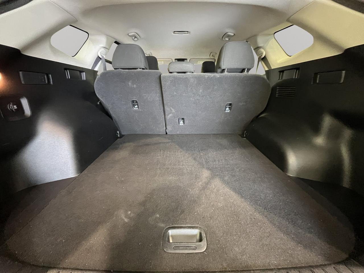 2024 Kia Sportage LX | Reverse Cam | Heated Seats Photo