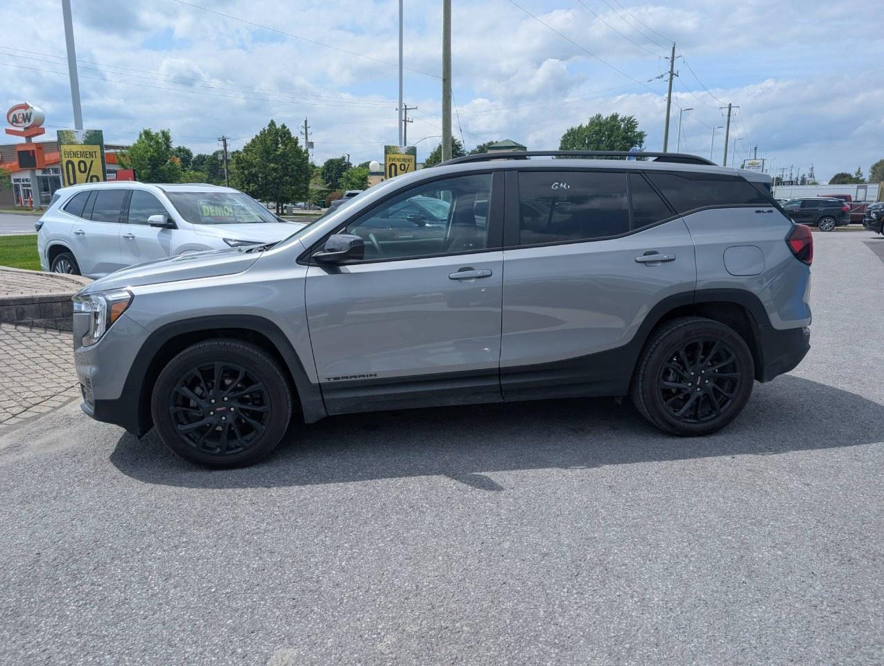 2024 GMC Terrain AWD SLE Photo