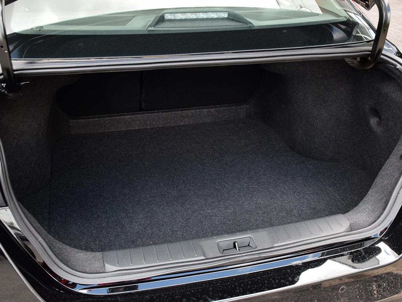 2024 Nissan Sentra SR 4dr Sedan Photo