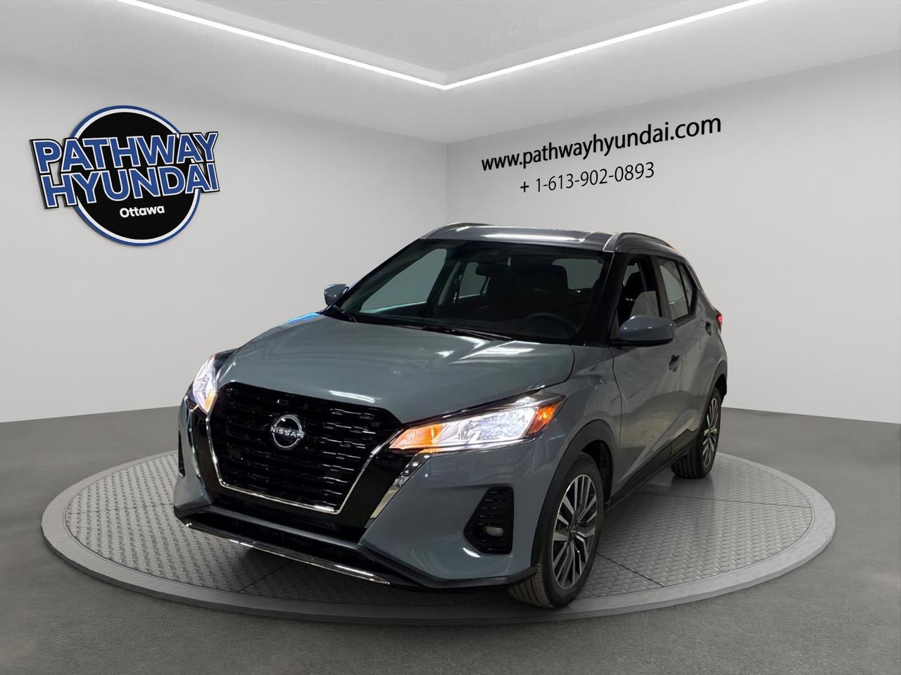 2025 Nissan Kicks Play SV | Reverse Cam | Heated Seats Photo