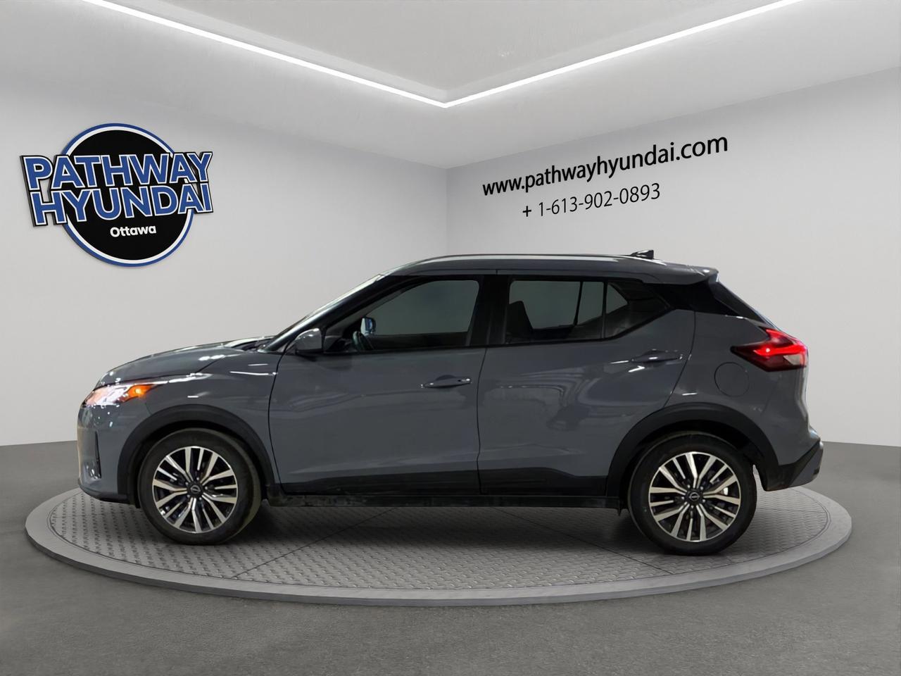 2025 Nissan Kicks Play SV | Reverse Cam | Heated Seats Photo
