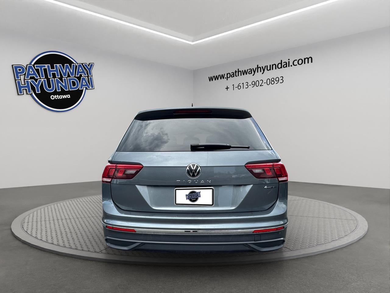 2024 Volkswagen Tiguan Comfortline | Reverse Cam | Heated Seats Photo