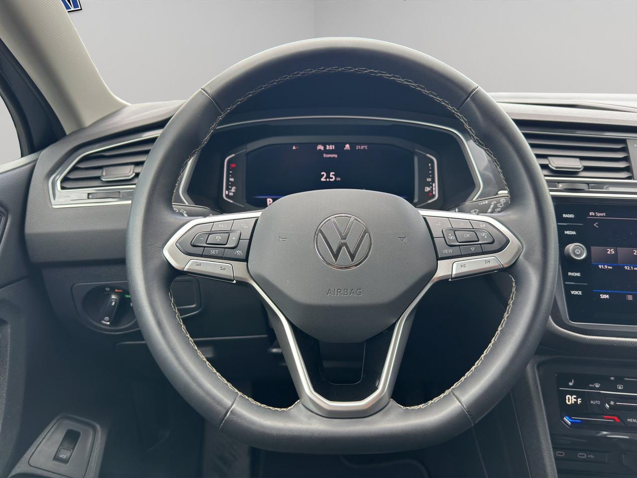 2024 Volkswagen Tiguan Comfortline | Reverse Cam | Heated Seats Photo