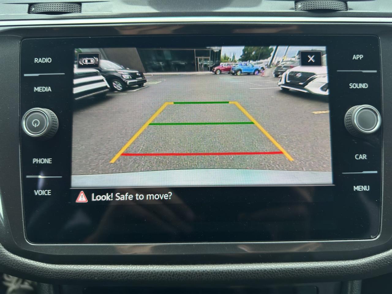 2024 Volkswagen Tiguan Comfortline | Reverse Cam | Heated Seats Photo