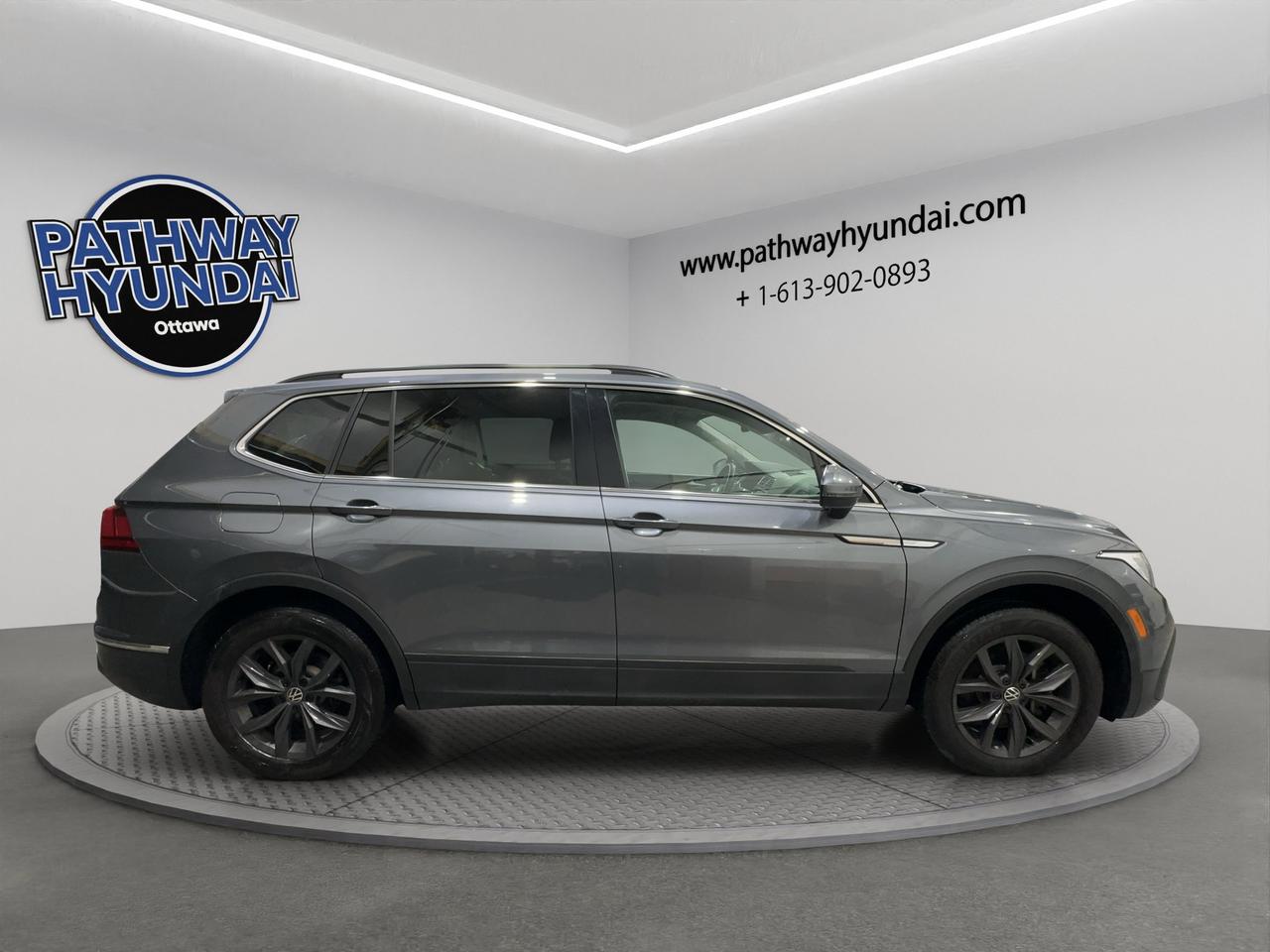 2024 Volkswagen Tiguan Comfortline | AWD | Lane Keep Assist w/Adaptive Cruise Control | Photo