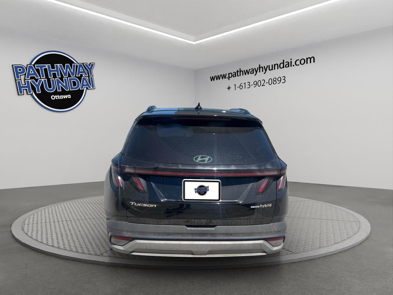 2025 Hyundai Tucson Hybrid Ultimate Photo2