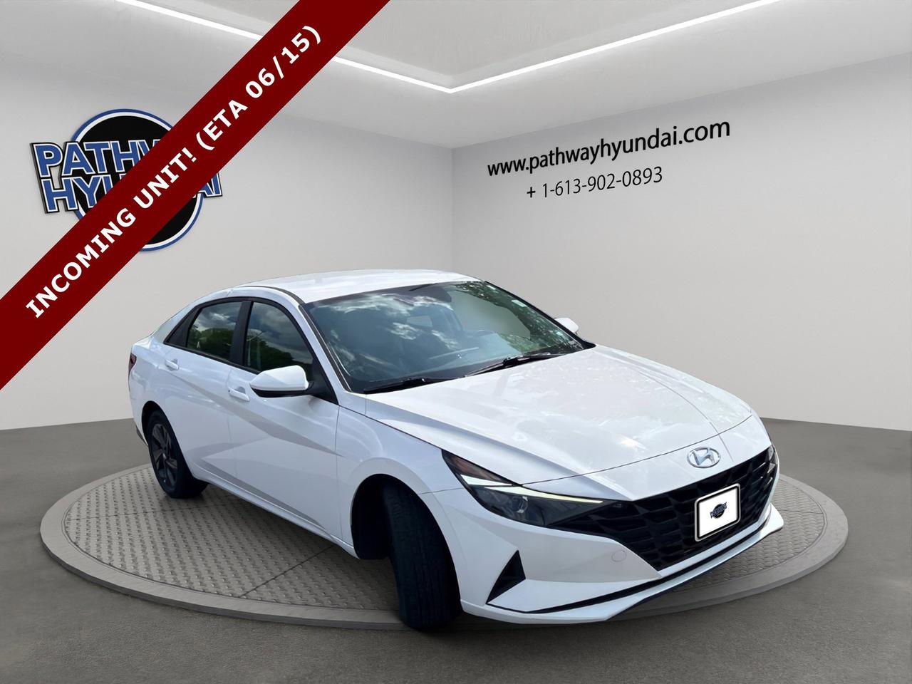 2023 Hyundai Elantra Preferred | Reverse Cam | Heated Seats Photo