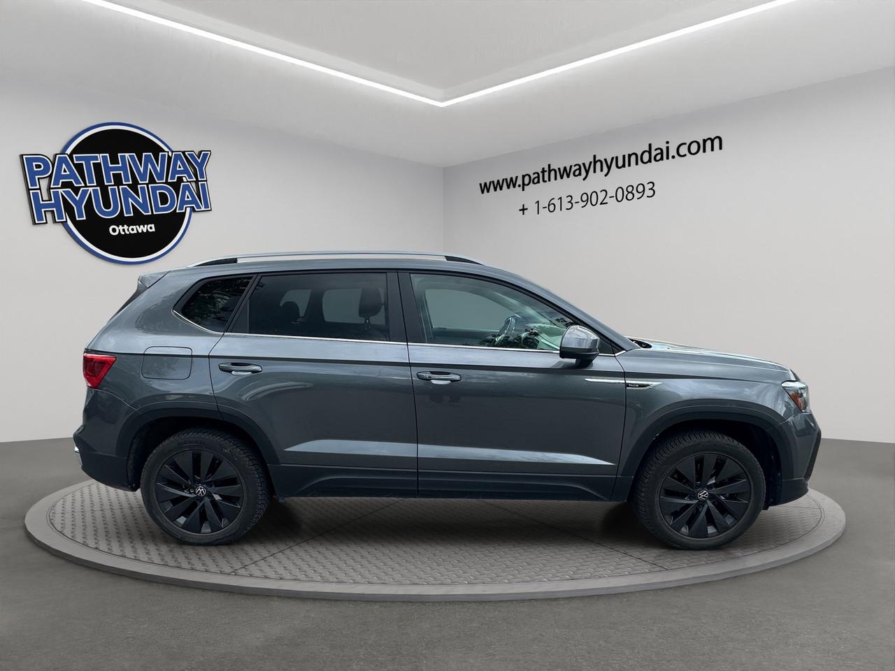 2024 Volkswagen Taos Comfortline | Reverse Cam | Heated Seats Photo