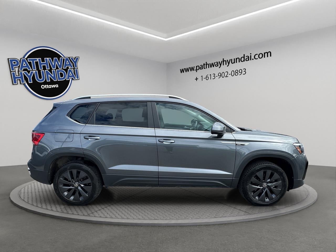 2024 Volkswagen Taos Comfortline | Reverse Cam | Heated Seats Photo