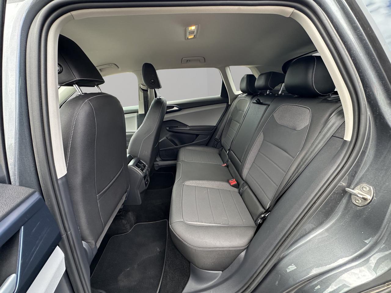 2024 Volkswagen Taos Comfortline | Reverse Cam | Heated Seats Photo