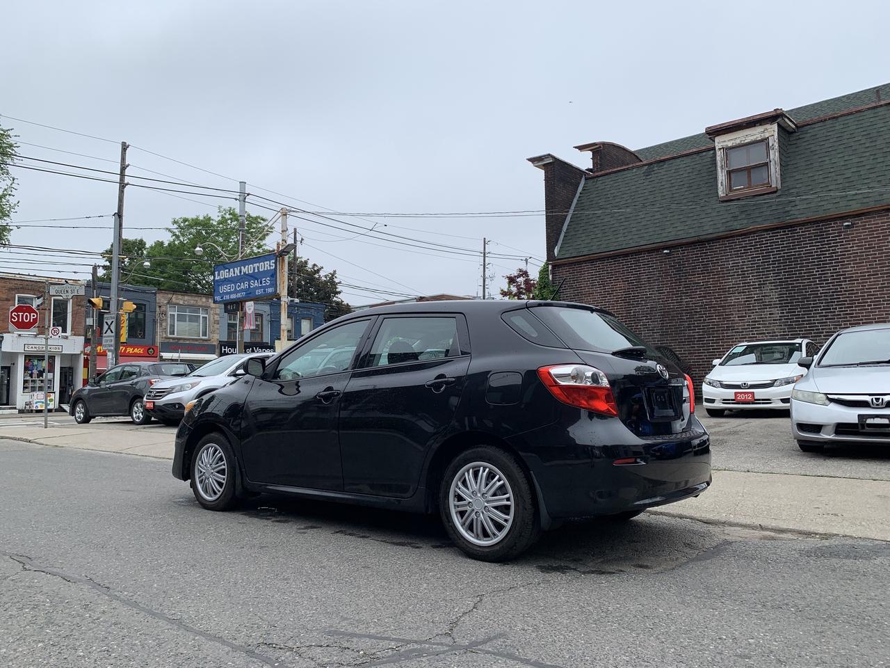 2014 Toyota Matrix 4DR WGN AUTO FWD Photo2