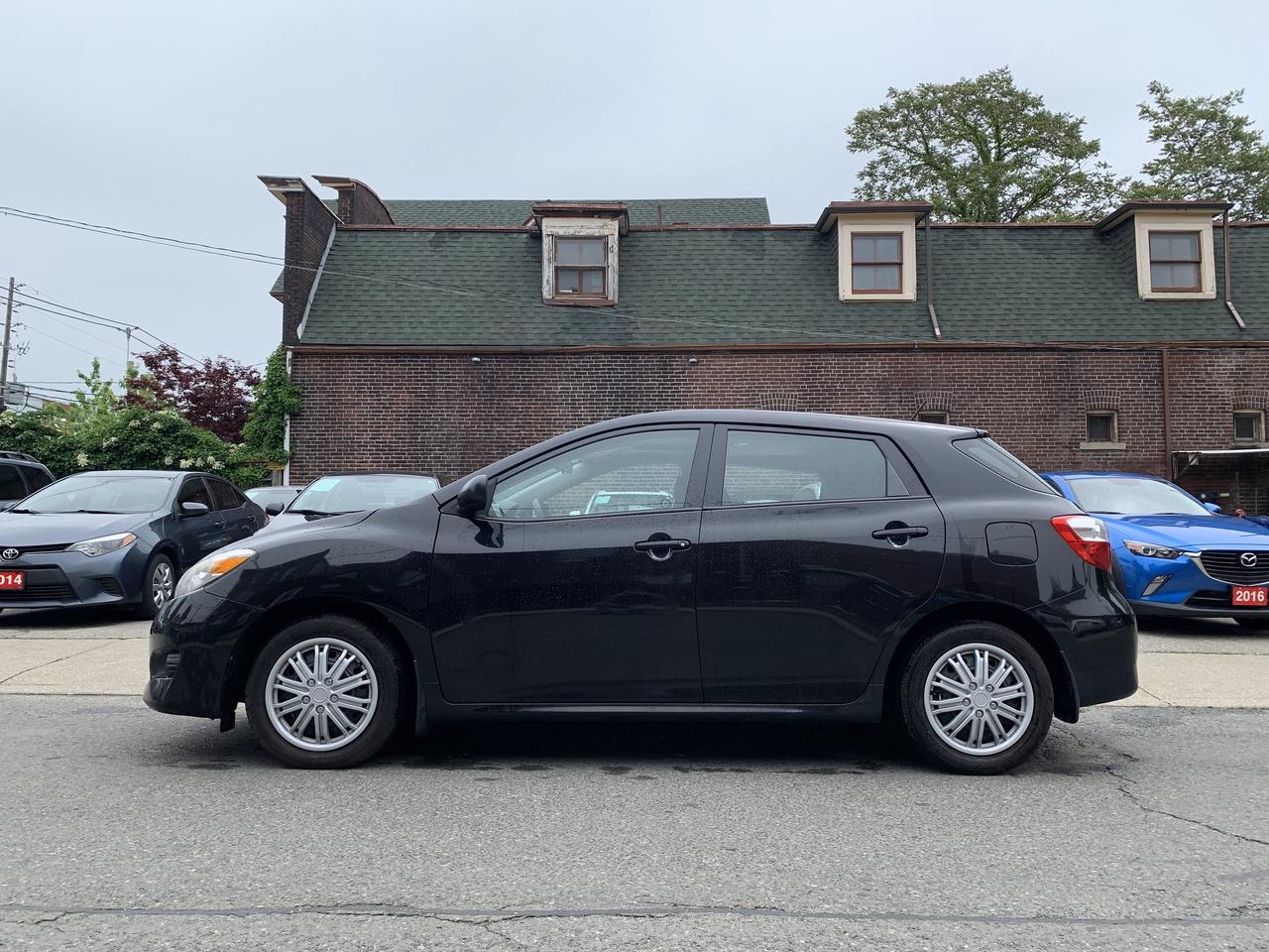 2014 Toyota Matrix 4DR WGN AUTO FWD Photo