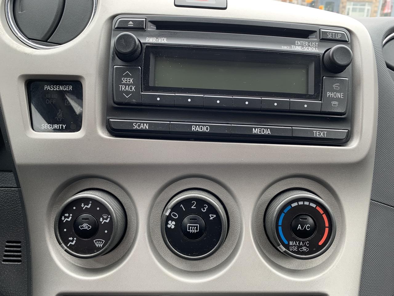 2014 Toyota Matrix 4DR WGN AUTO FWD Photo