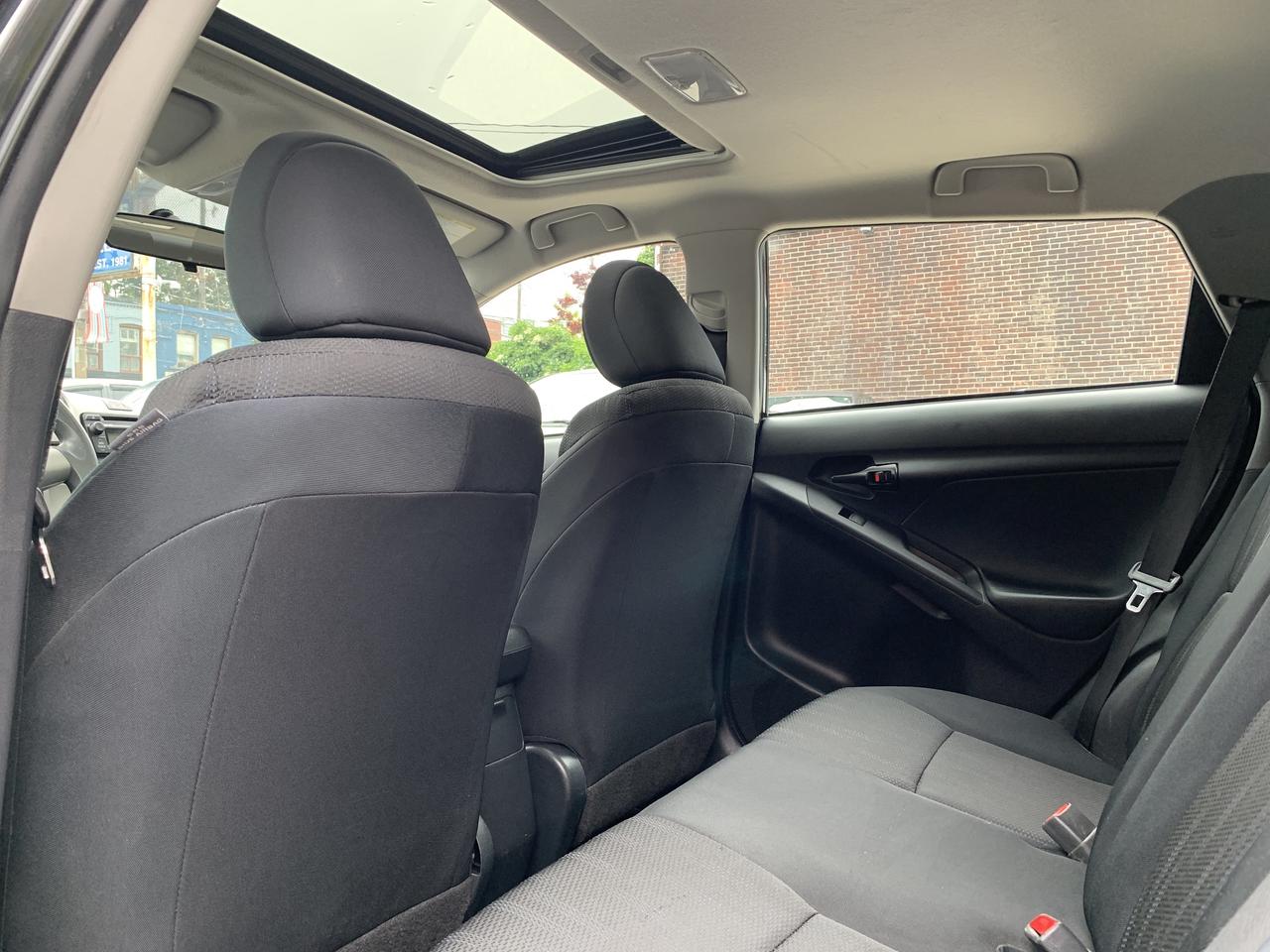 2014 Toyota Matrix 4DR WGN AUTO FWD Photo