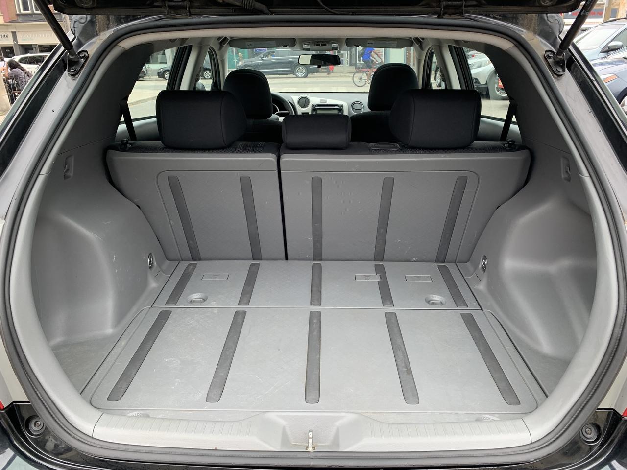 2014 Toyota Matrix 4DR WGN AUTO FWD Photo