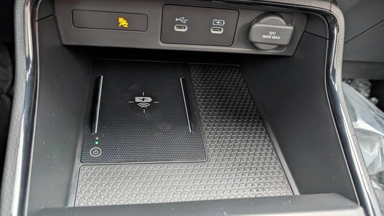 2026 Honda CR-V Hybrid Touring 4dr All-Wheel Drive Photo
