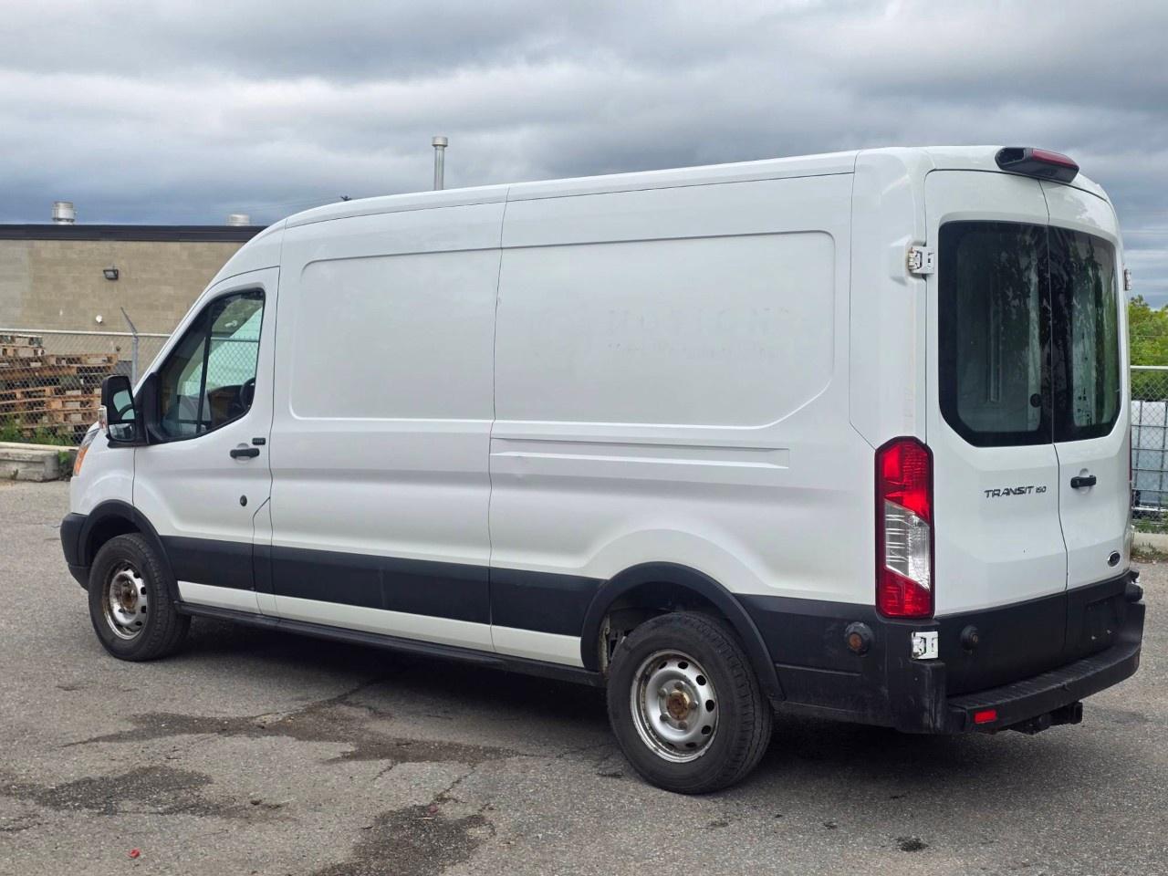 2019 Ford Transit Van T-150 148" Med Rf 8600 GVWR Sliding RH Dr Photo