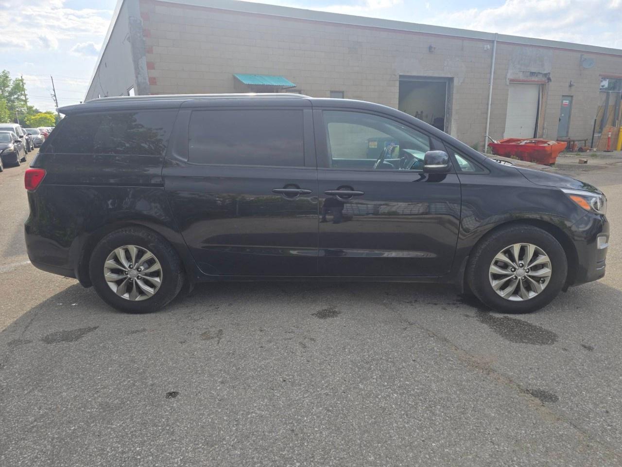 2020 Kia Sedona LX+ FWD Photo4
