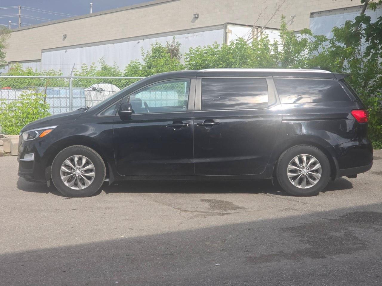 2020 Kia Sedona LX+ FWD Photo