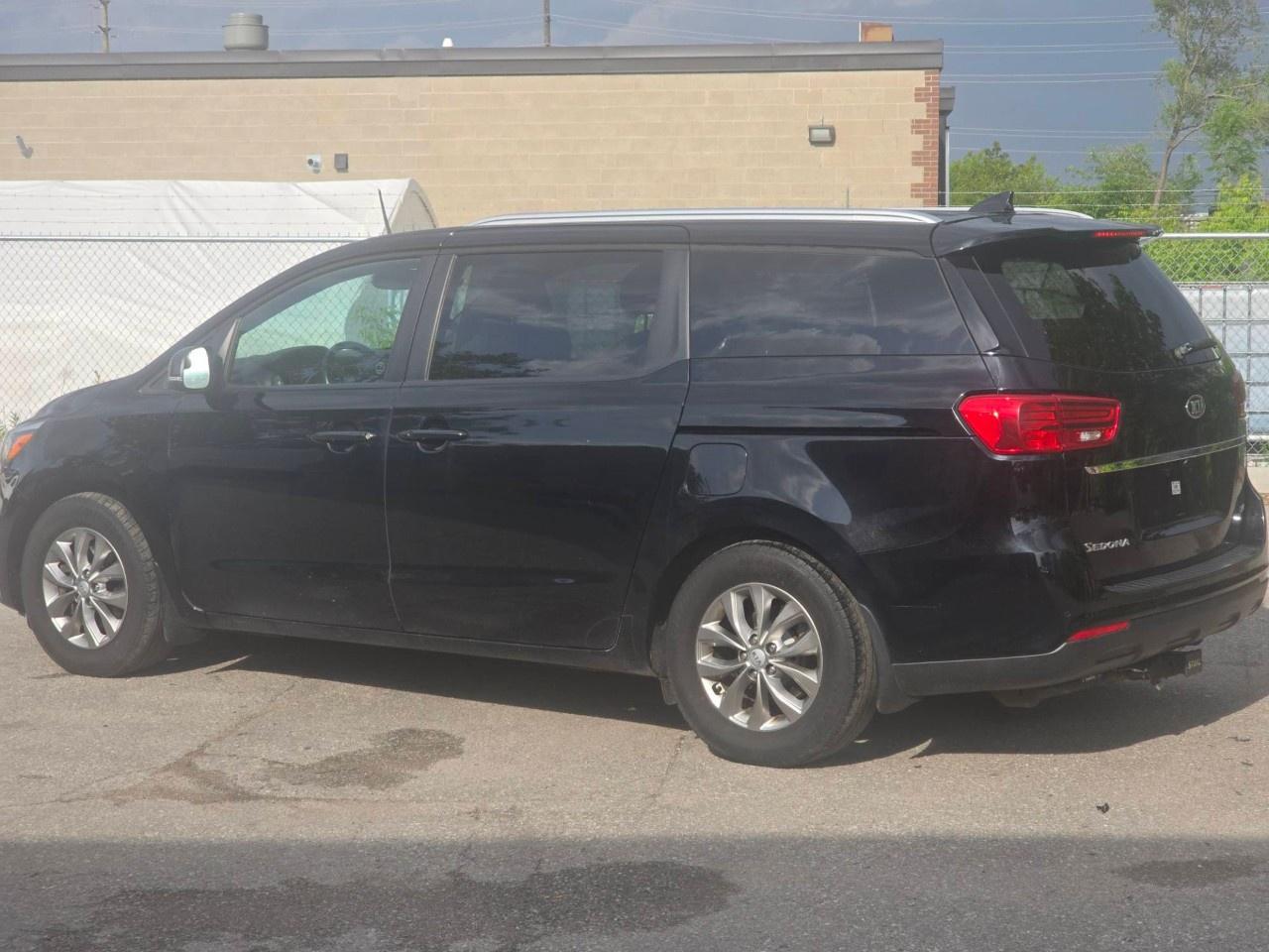 2020 Kia Sedona LX+ FWD Photo