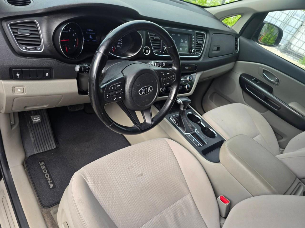 2020 Kia Sedona LX+ FWD Photo