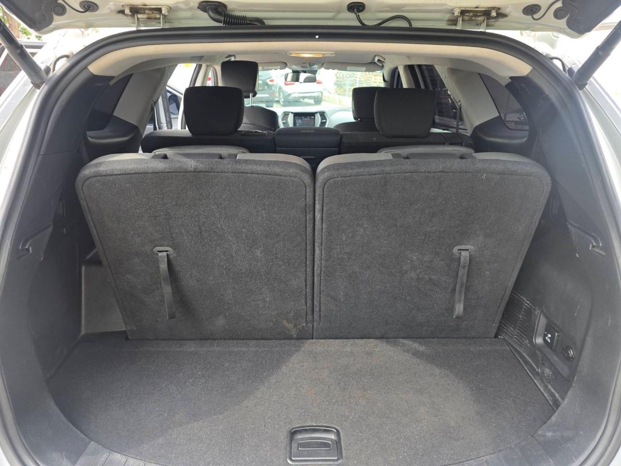 2018 Hyundai Santa Fe XL AWD Premium Photo