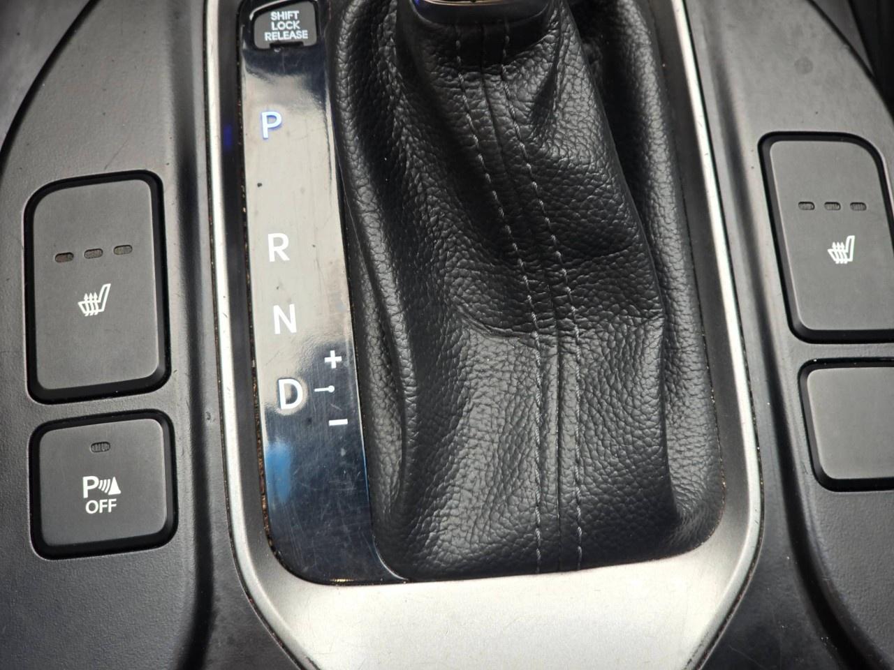 2018 Hyundai Santa Fe XL AWD Premium Photo