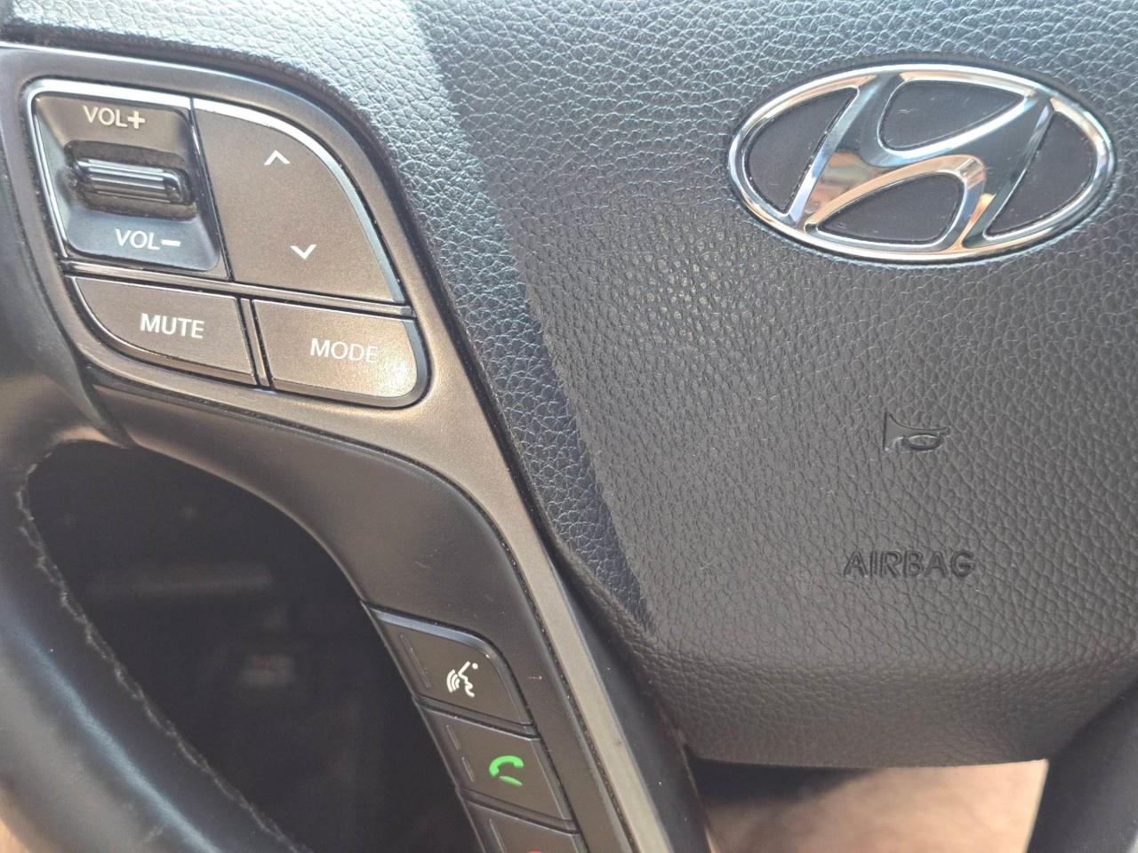 2018 Hyundai Santa Fe XL AWD Premium Photo