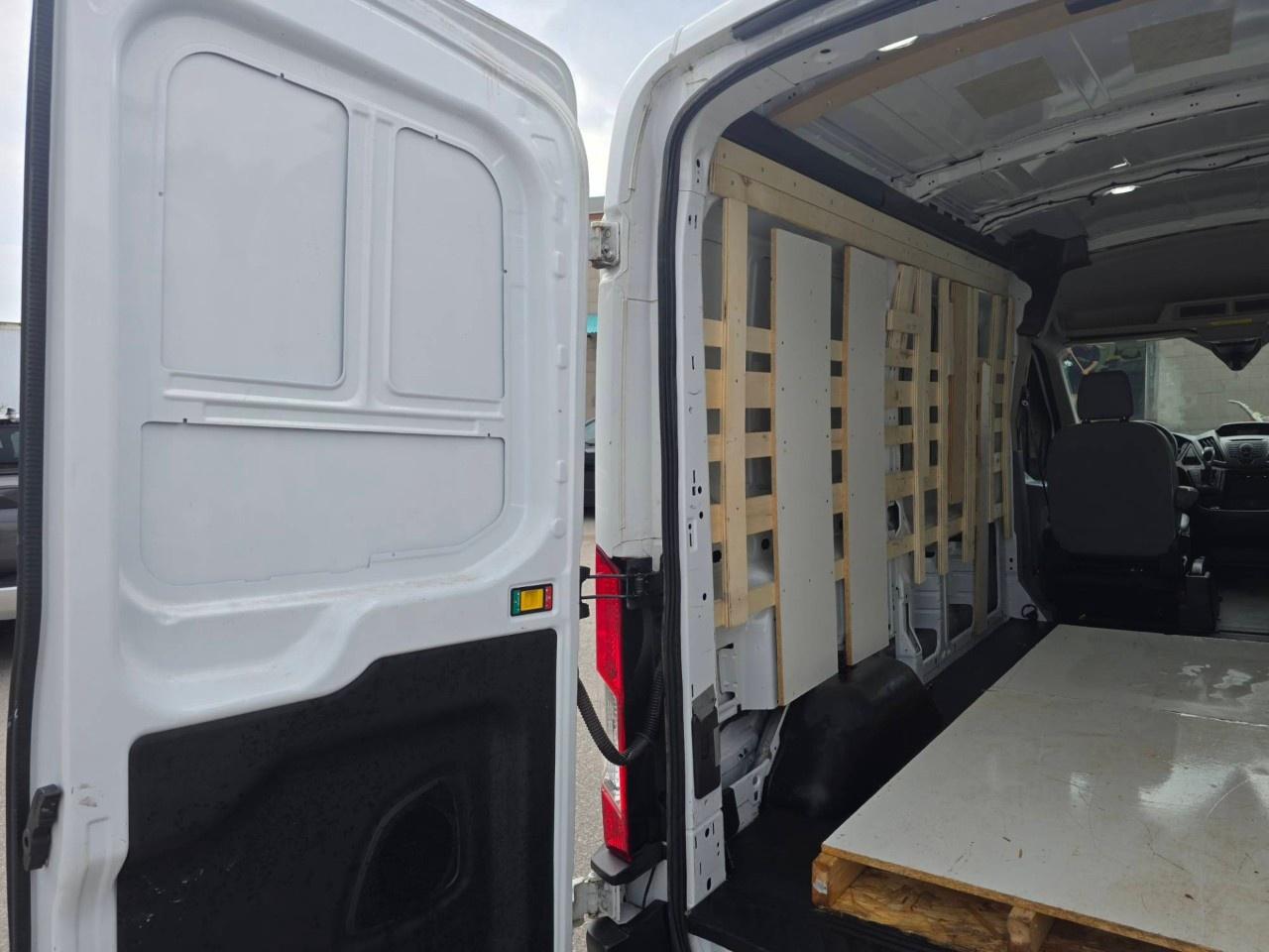 2019 Ford Transit Van T-250 130" Med Rf 9000 GVWR Sliding RH Dr Photo