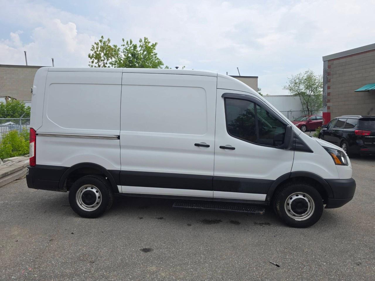 2019 Ford Transit Van T-250 130" Med Rf 9000 GVWR Sliding RH Dr Photo