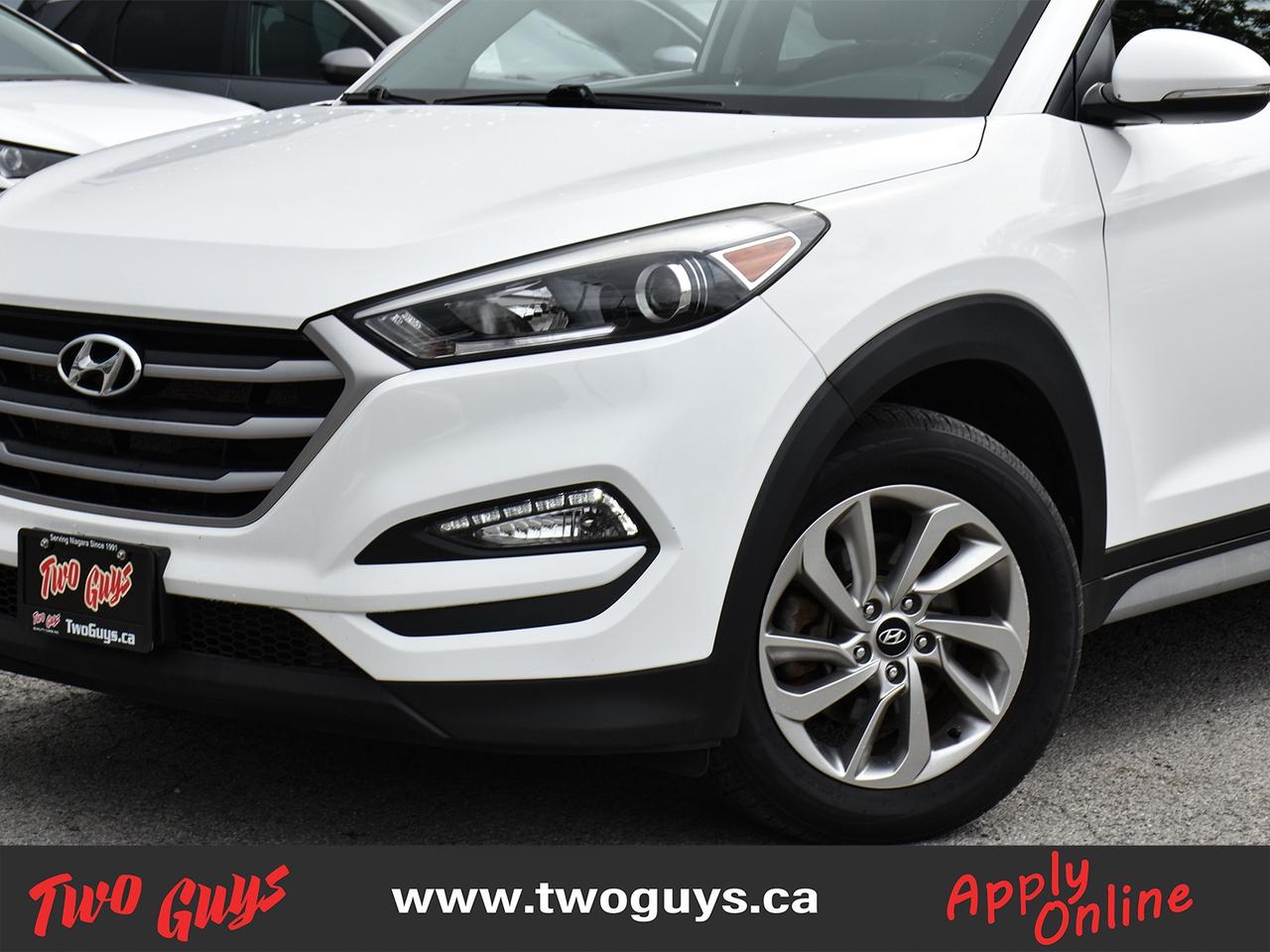 2017 Hyundai Tucson Luxury AWD Panoroof Leather Nav Back Up Camera Photo