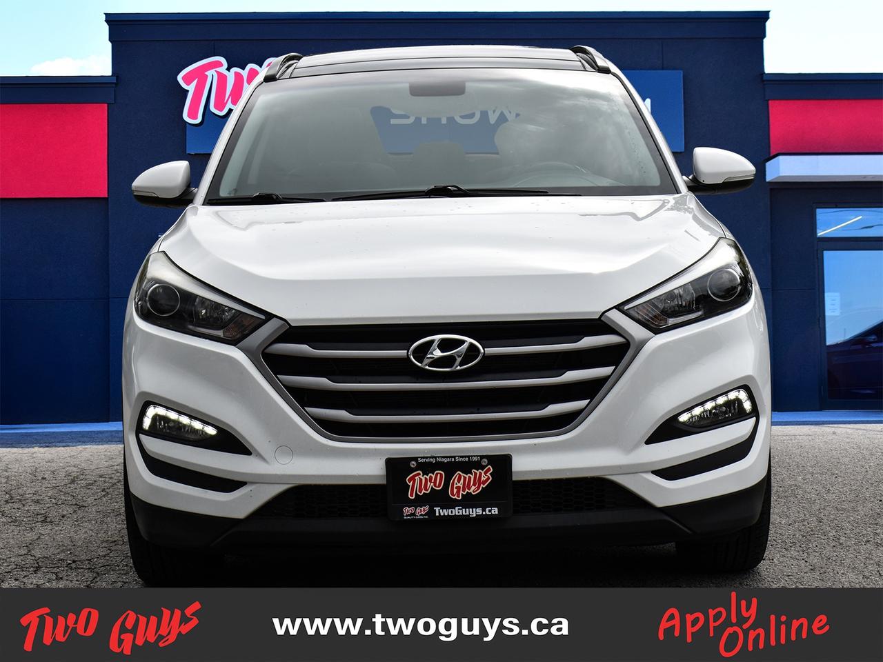 2017 Hyundai Tucson Luxury AWD Panoroof Leather Nav Back Up Camera Photo