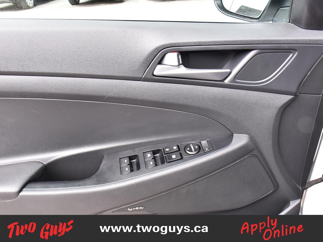 2017 Hyundai Tucson Luxury AWD Panoroof Leather Nav Back Up Camera Photo