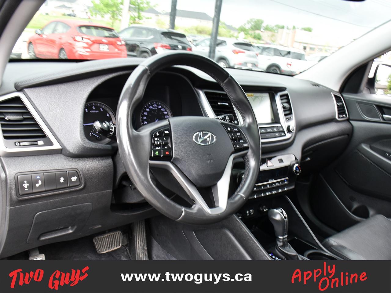 2017 Hyundai Tucson Luxury AWD Panoroof Leather Nav Back Up Camera Photo