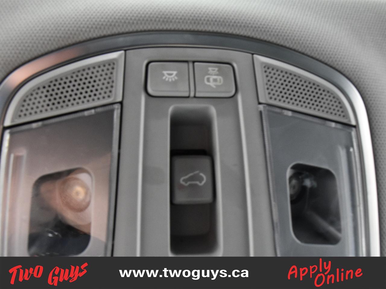 2017 Hyundai Tucson Luxury AWD Panoroof Leather Nav Back Up Camera Photo