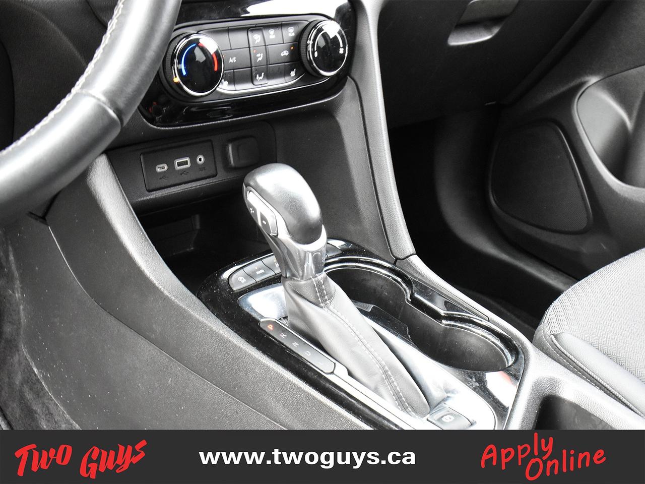 2022 Buick Encore GX Preferred AWD   Remote Start   Lease Return Photo