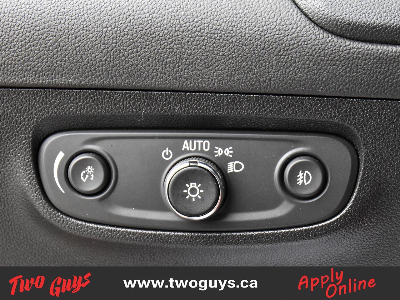2022 Buick Encore GX Preferred AWD   Remote Start   Lease Return Photo