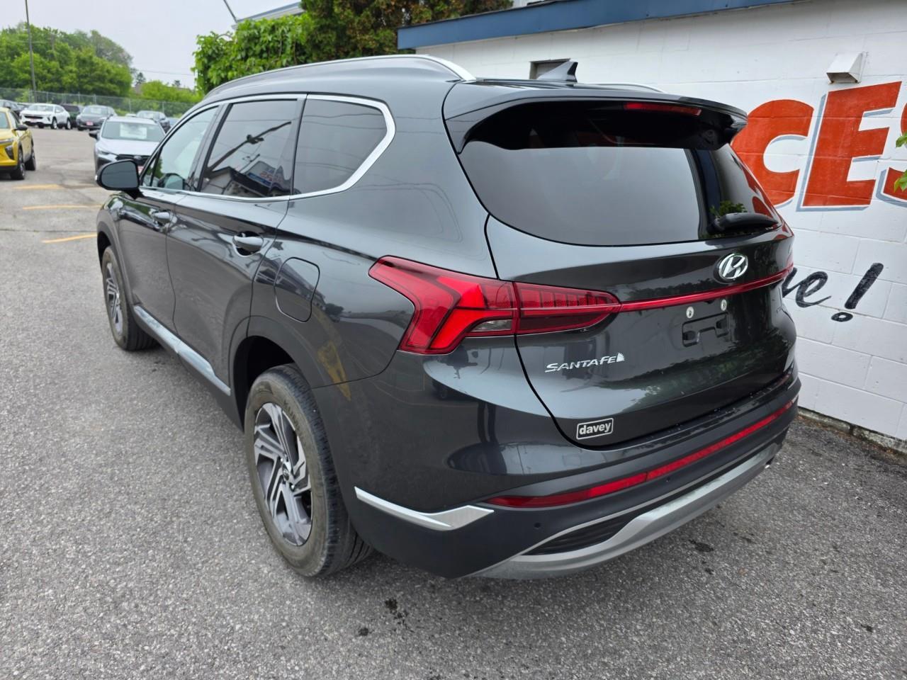 2023 Hyundai Santa Fe Preferred w/Trend Package 4dr All-Wheel Drive Photo
