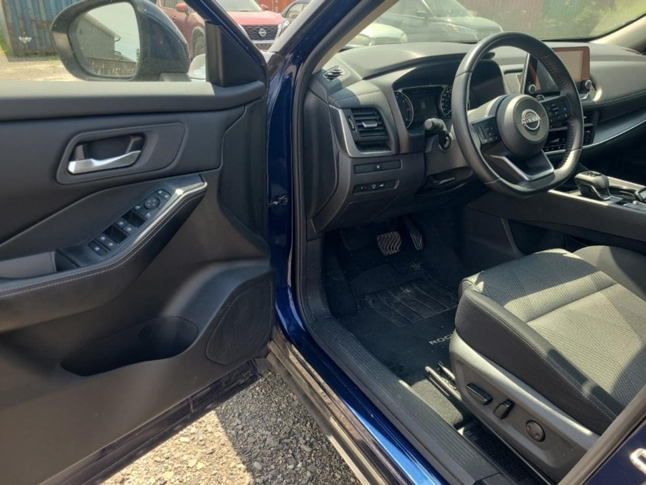 2024 Nissan Rogue SV Moonroof 4dr All-Wheel Drive Sport Utility Photo